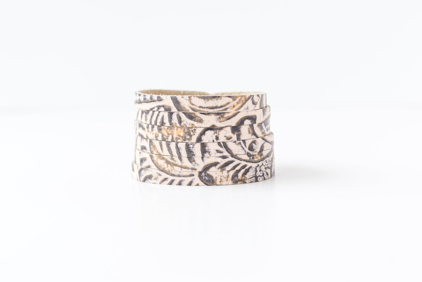 Leather Bracelet / Original Sliced Cuff / Morning Lily / Large