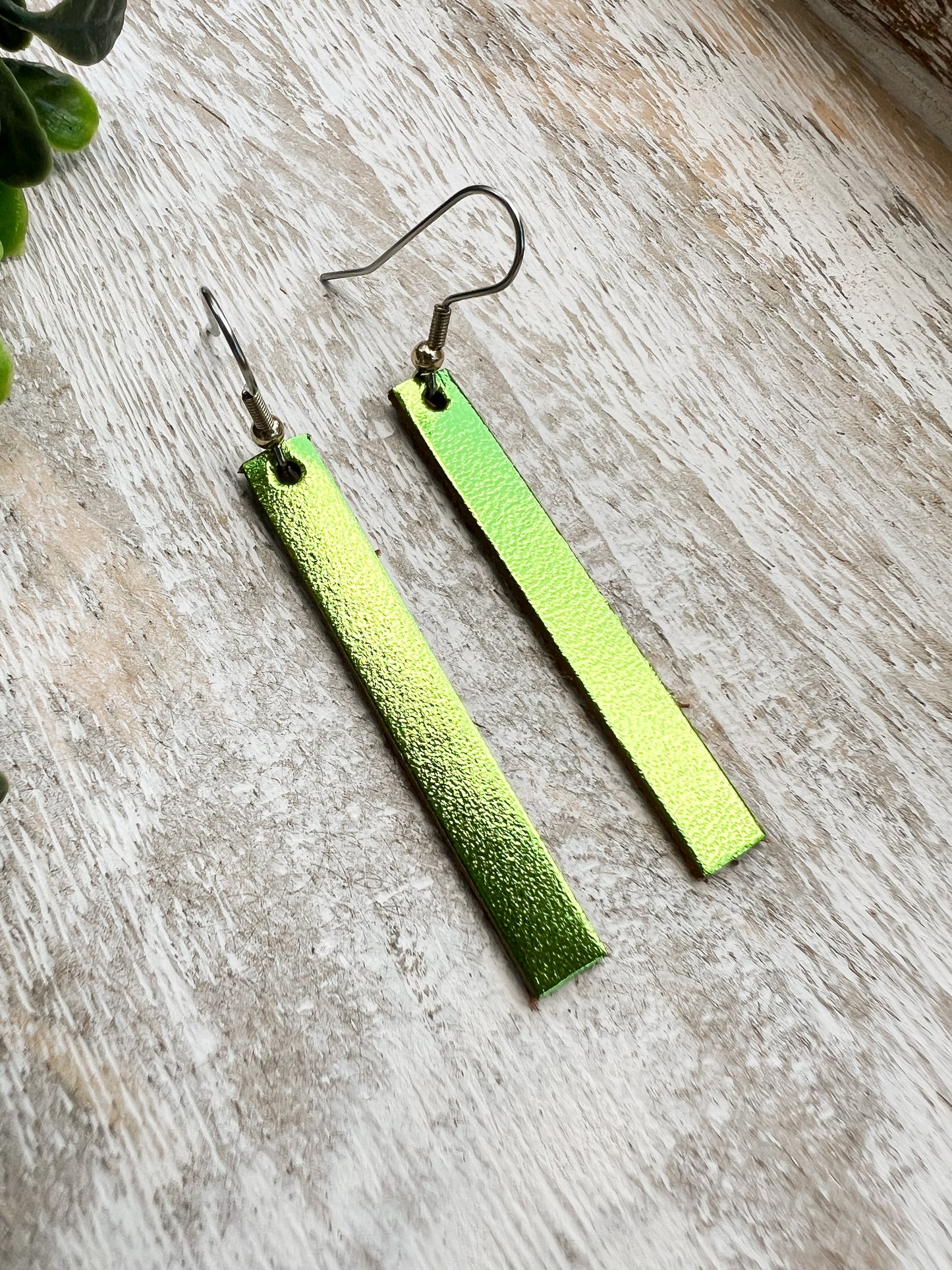 Leather Earrings / Simple / Metallic Lime
