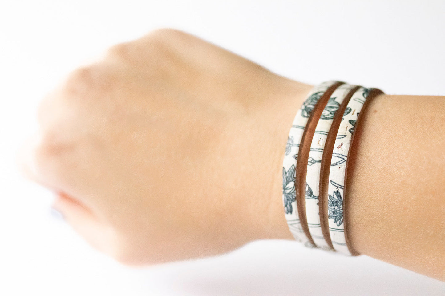 Leather Bracelet / Ultra Skinny Sliced Cuff / Flourishing Cork