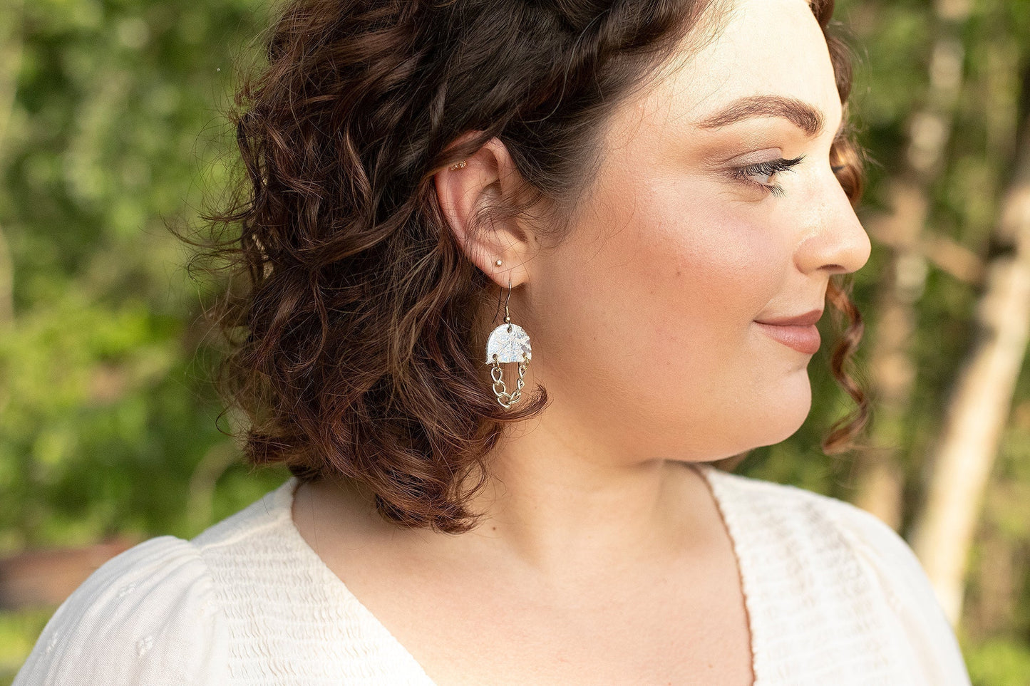 Leather Earrings / Mini Chain Drop / Tropical Hibiscus