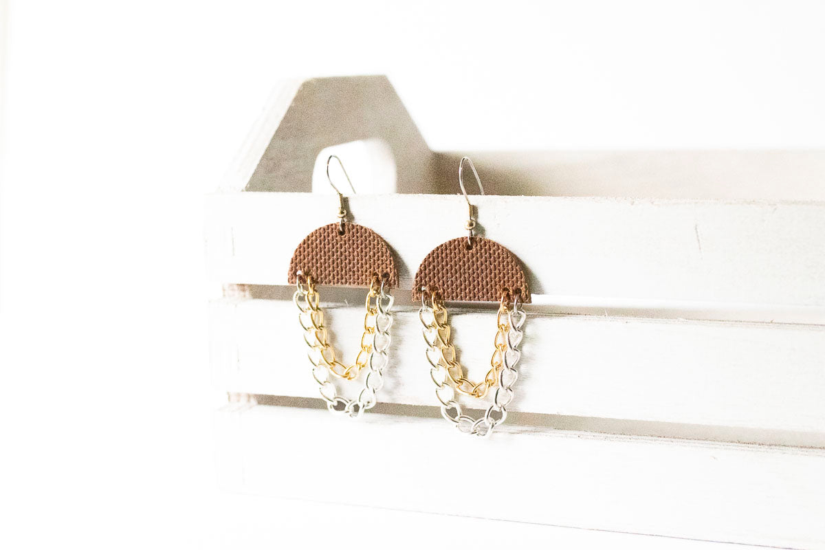 Leather Earrings / Chain Drop / Burlap