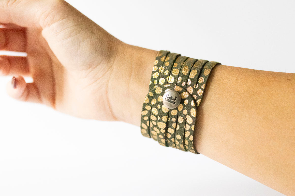 Leather Bracelet / Original Sliced Cuff / Golden Fern / Small
