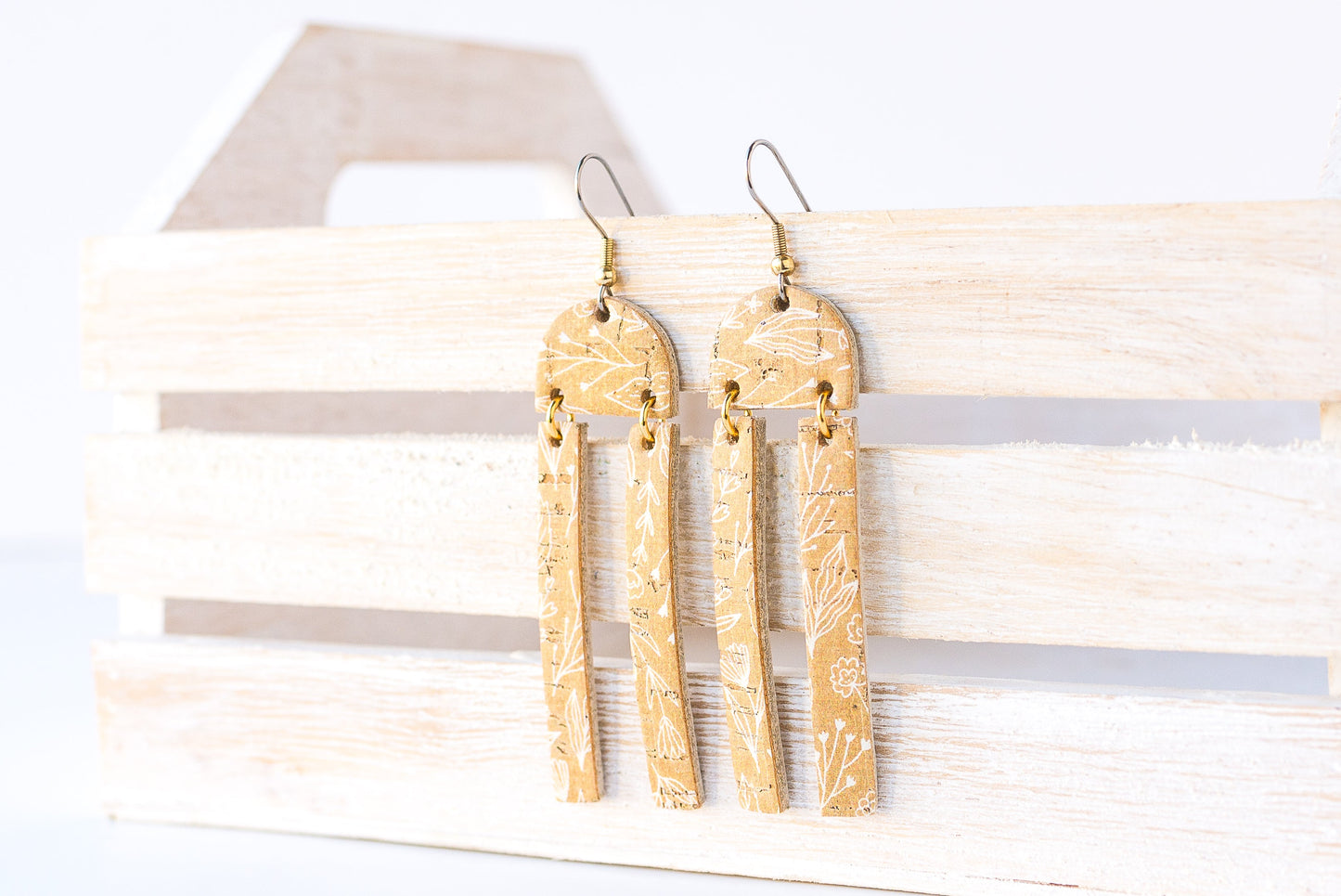 Leather Earrings / Sunrays / Straw Flowers Cork