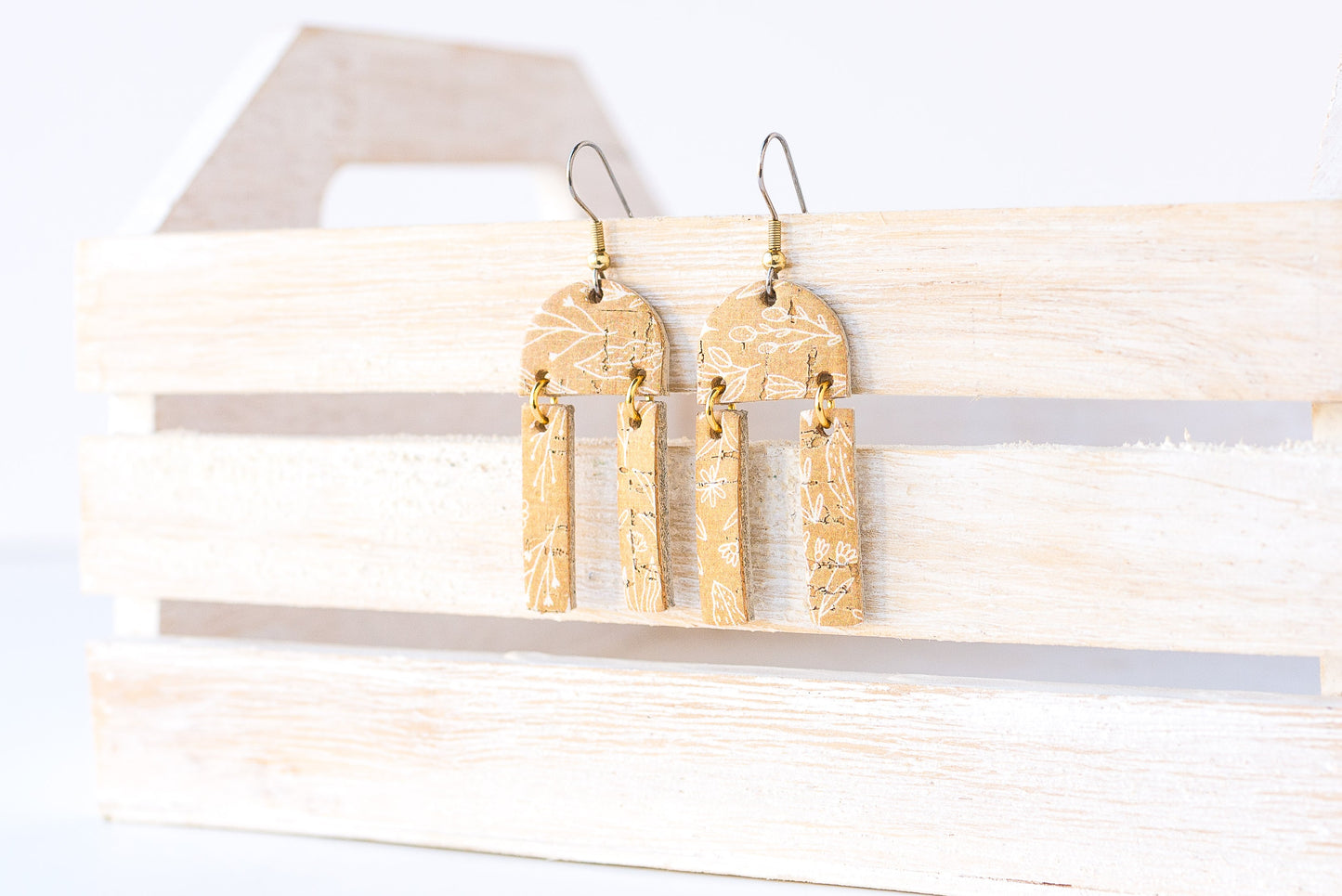 Leather Earrings / Mini Sunrays / Straw Flowers Cork