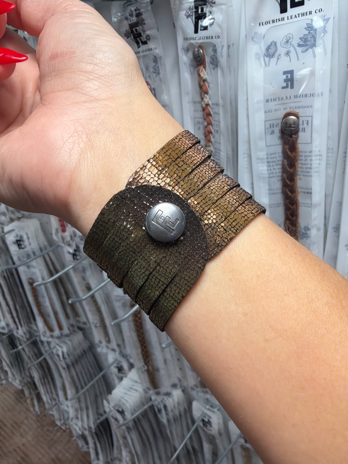 Volcanic Sparkle Sliced Cuff - Regular