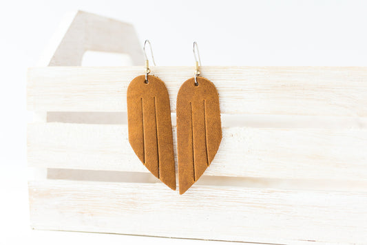 Leather Earrings / Mini Fringe / Nubuck Saddle