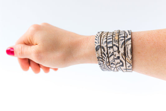 Leather Bracelet / Original Sliced Cuff / Morning Lily / Large