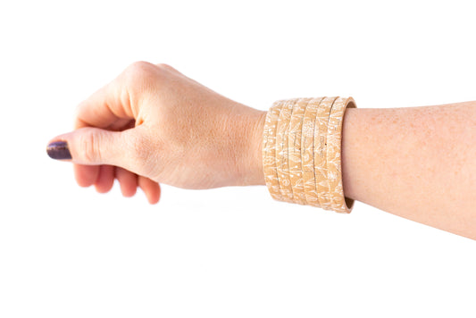 Leather Bracelet / Original Sliced Cuff / Straw Flowers Cork / Large