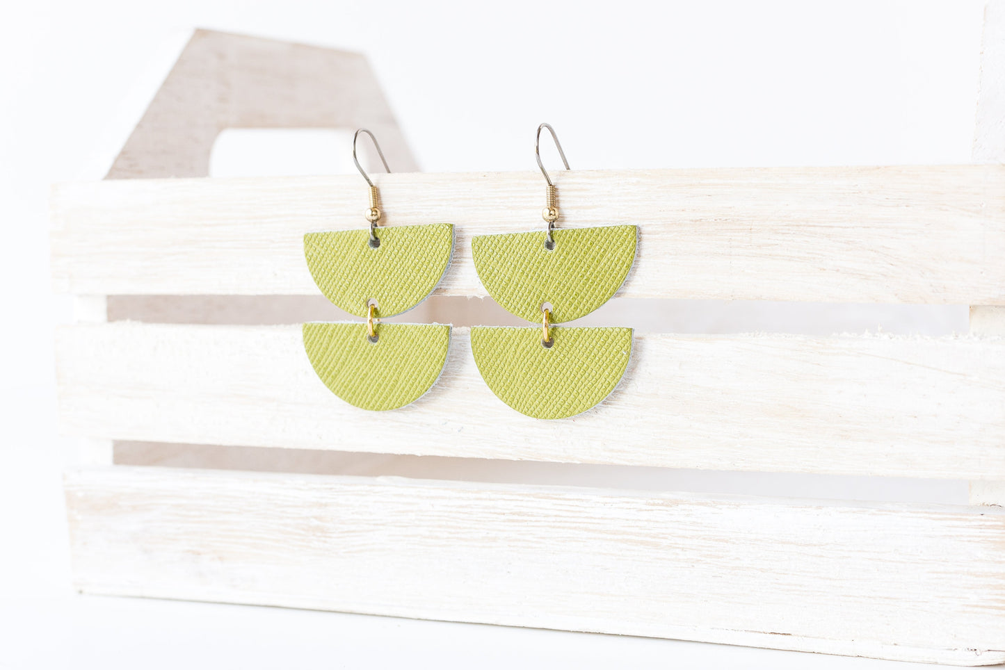 Leather Earrings / Demi Luna / Avocado