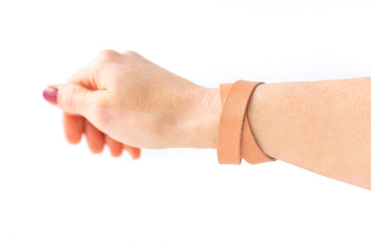 Leather Bracelet / Slim Wrap Cuff / Canyon Peach / Regular
