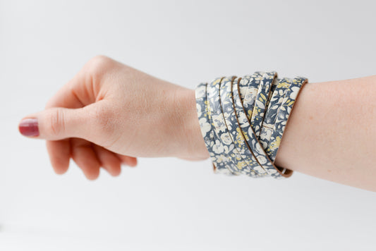 Leather Bracelet / Original Sliced Wrap Cuff / Navy Poppies Cork / Large