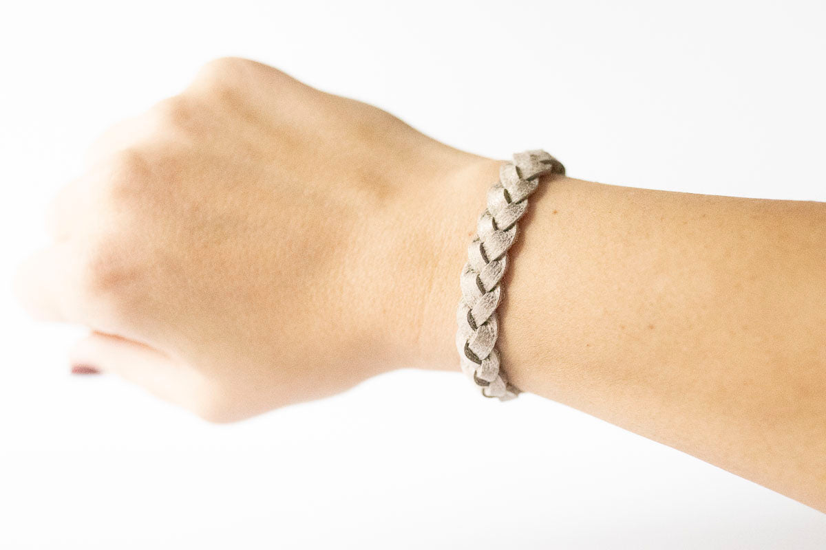 Braided Leather Bracelet / Vanilla Frosting / Kids