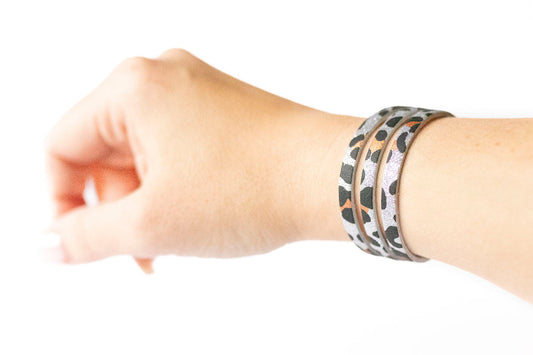 Leather Bracelet / Ultra Skinny Sliced Cuff / Sparkle Leopard Silver