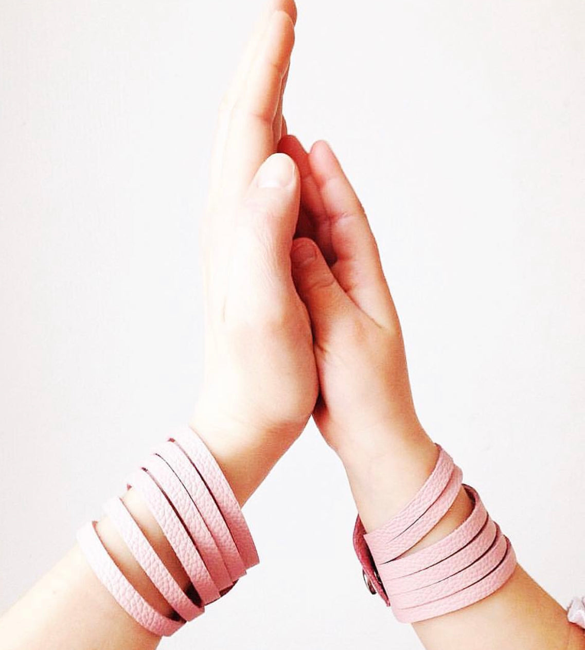 Leather Bracelet / Original Sliced Cuff / Metallic Silver