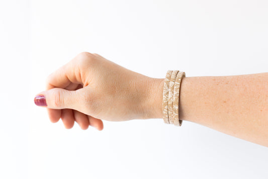 Leather Bracelet / Ultra Skinny Sliced Cuff / Straw Flowers Cork / Large