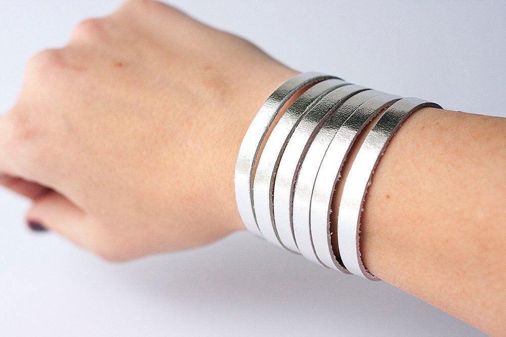 Leather Bracelet / Original Sliced Cuff / Metallic Silver
