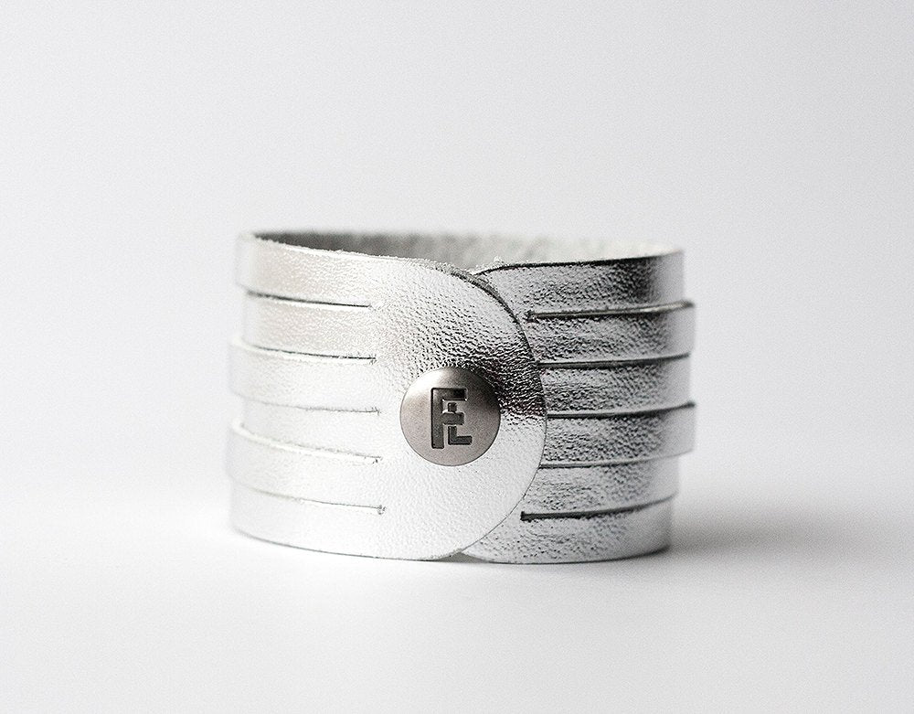 Leather Bracelet / Original Sliced Cuff / Metallic Silver
